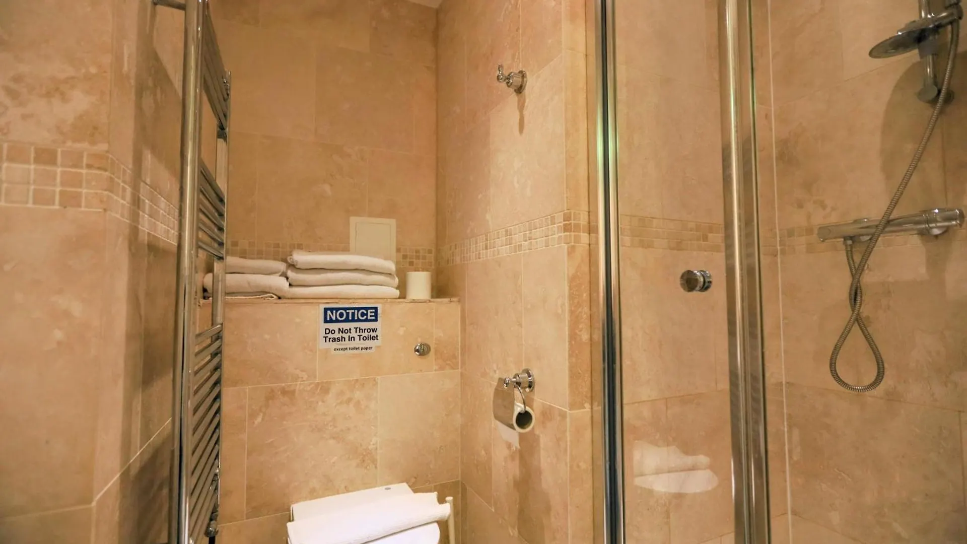 Edinburgh Holiday Guest House לינה וארוחת בוקר